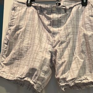 Apt.9 Mens golf shorts